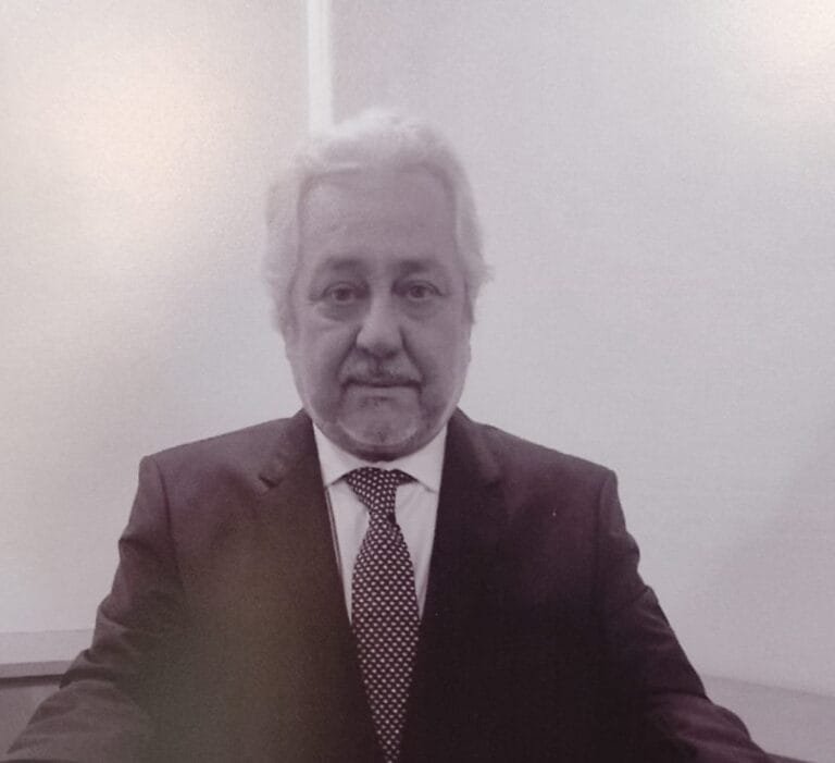 PAULO CÉSAR DE MOURA